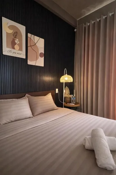 Queen-Zimmer mit Balkon — Olie Home